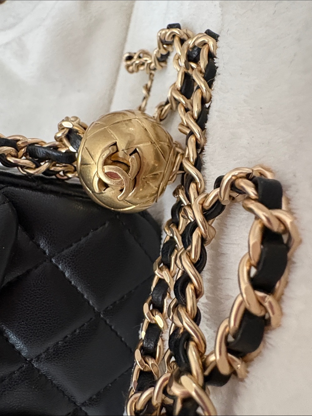 Black Quilted rectangular Leather Crossbody with adjustable Gold Chain - Picture 2 of 9